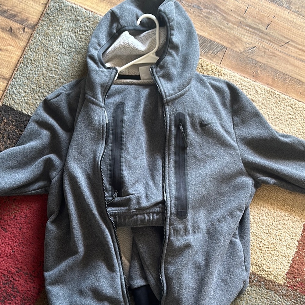 Winter Nike Tech
